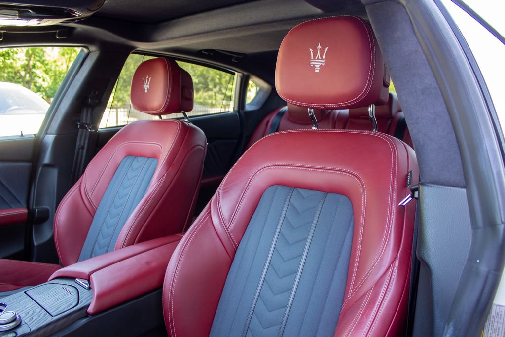 Used 2019 Maserati Quattroporte S GranLusso Q4 AWD/4WD image 11