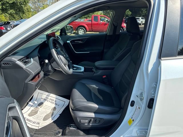 Used 2023 Toyota RAV4 Limited AWD/4WD image 3