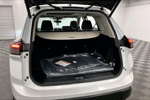 New 2026 Nissan Rogue SV image 38