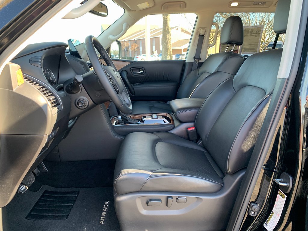 Used 2024 Nissan Armada SL w/ Captain's Chairs Package image 18