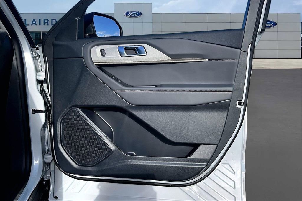 New 2026 Ford Explorer Active w/ Active Comfort Package image 32