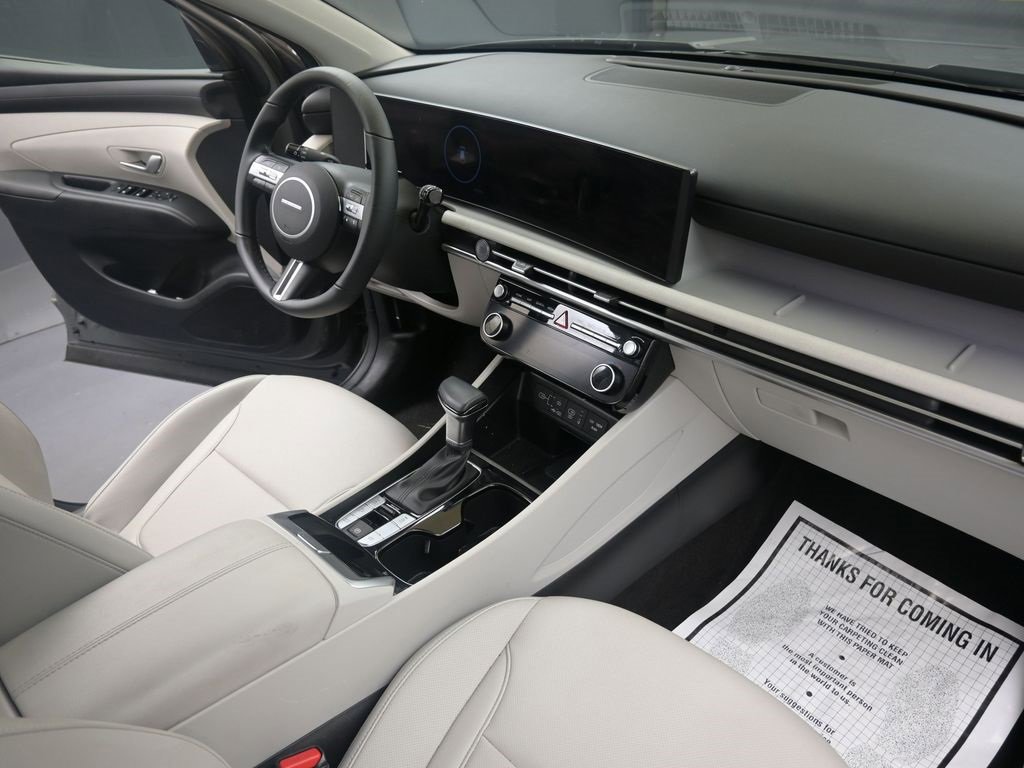 Certified 2025 Hyundai Tucson SEL image 12