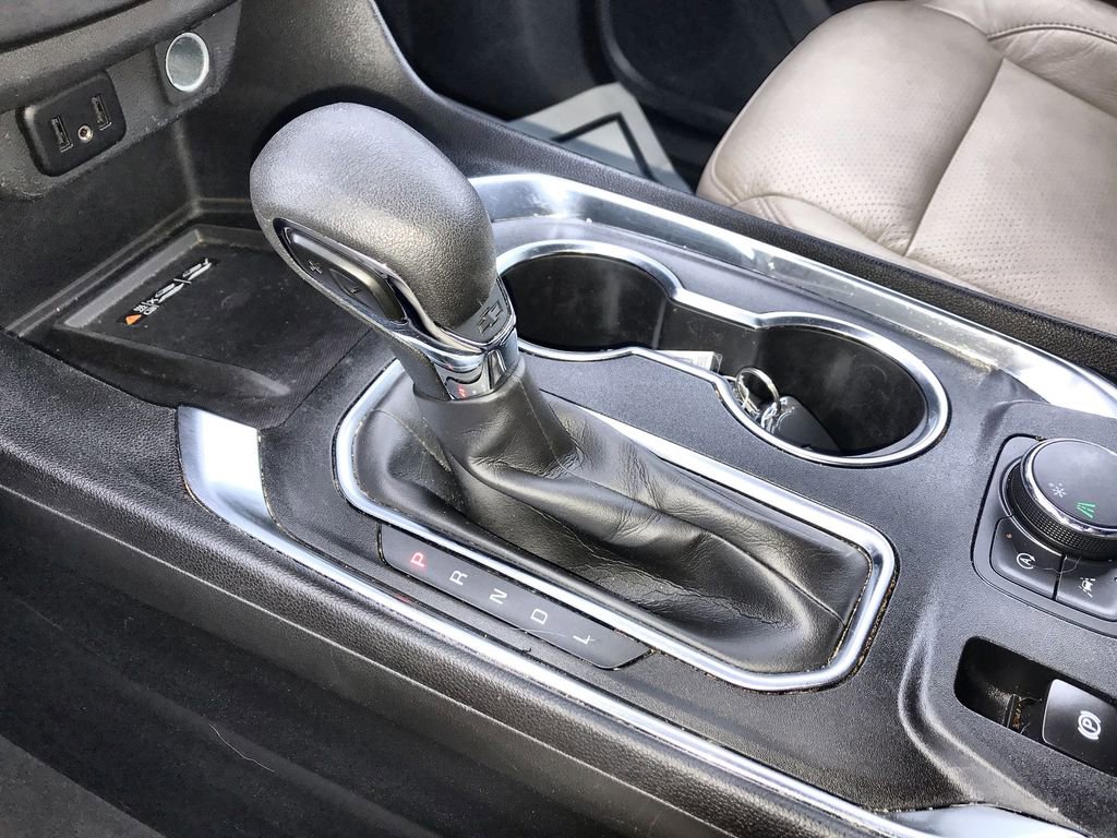 Used 2023 Chevrolet Traverse LT w/ LPO, Floor Liner Package image 18