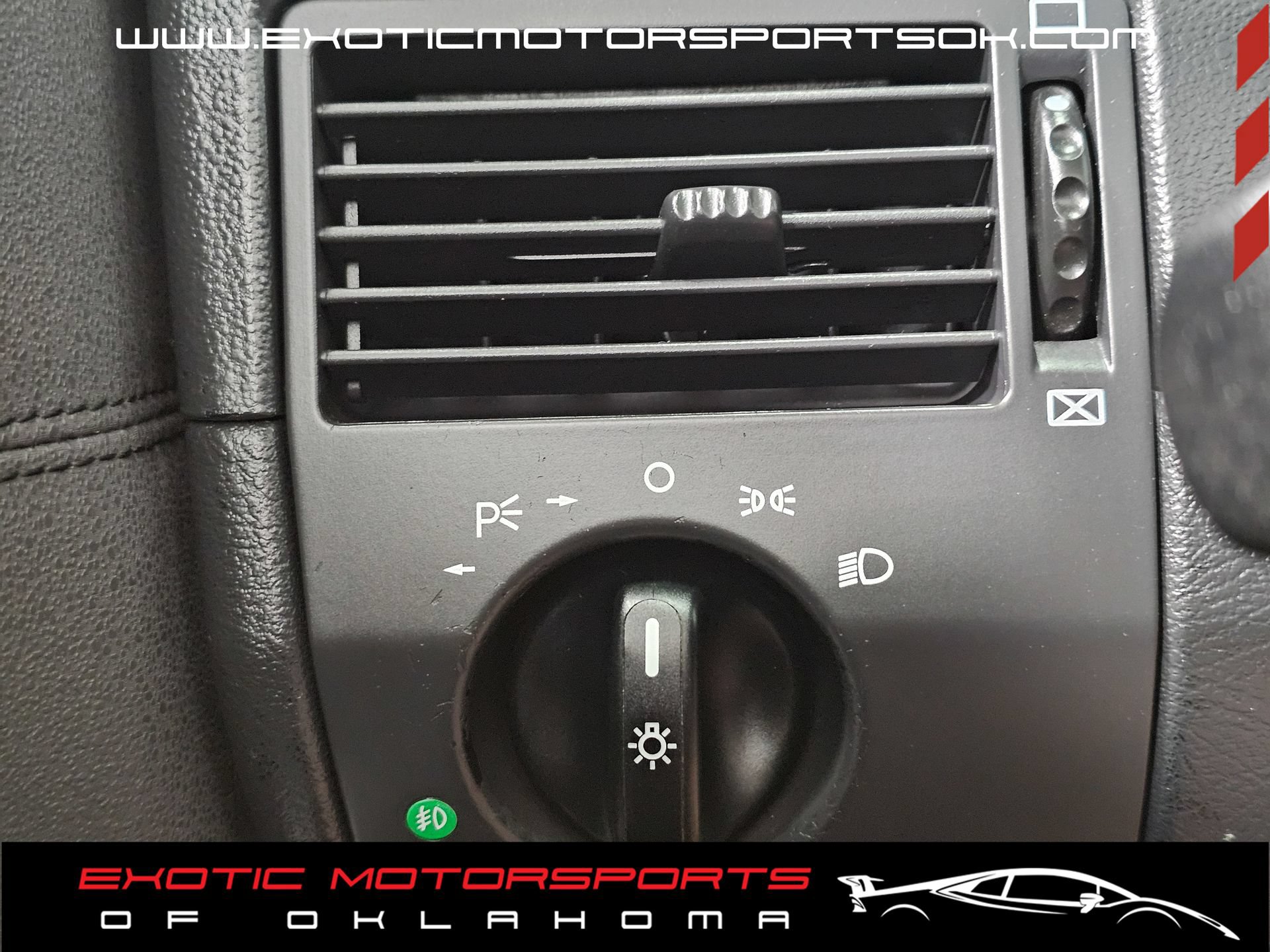 Used 2005 Chrysler Crossfire SRT-6 RWD image 38