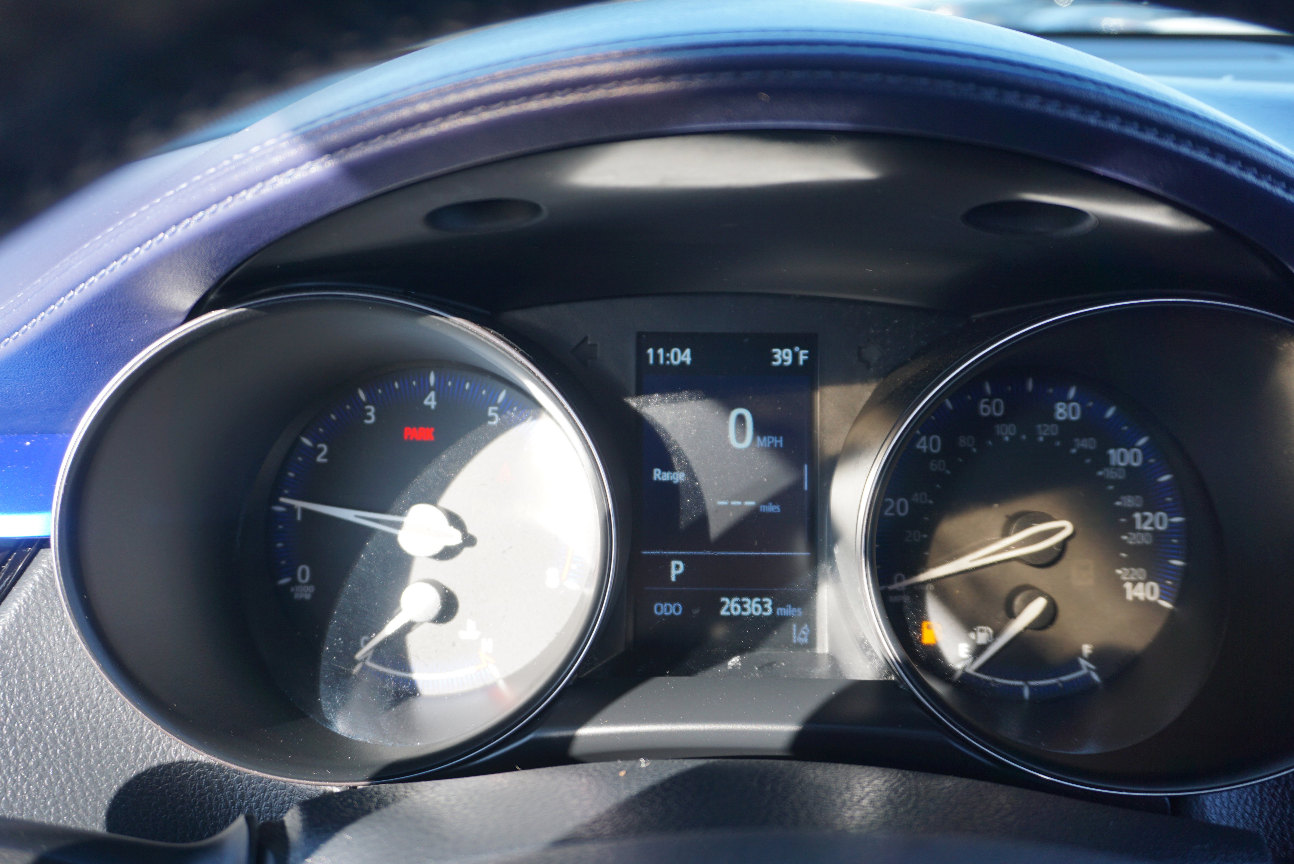 Used 2022 Toyota C-HR XLE image 9