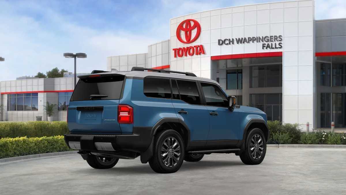New 2027 Toyota Land Cruiser w/ Premium Package AWD/4WD image 12