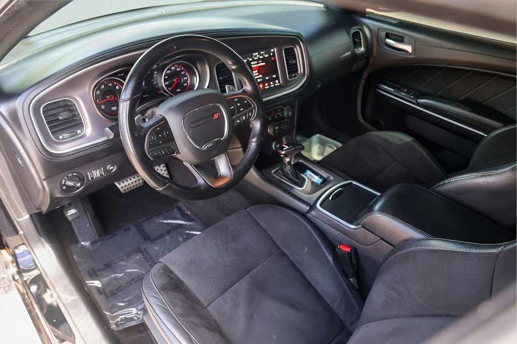 Used 2019 Dodge Charger R/T w/ Plus Group RWD image 13