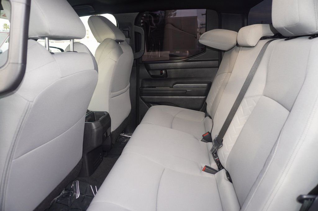 Certified 2025 Toyota Tacoma SR5 image 8