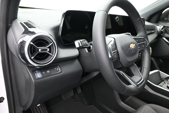 New 2026 Chevrolet Equinox LT w/ Safety and Technology Package FWD image 21