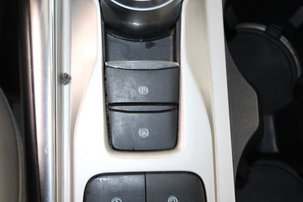 Used 2021 Ford Explorer Limited w/ Equipment Group 301A RWD image 44
