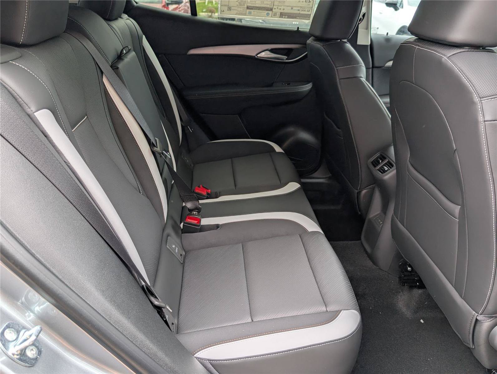 New 2026 Buick Envision Sport Touring AWD/4WD image 8