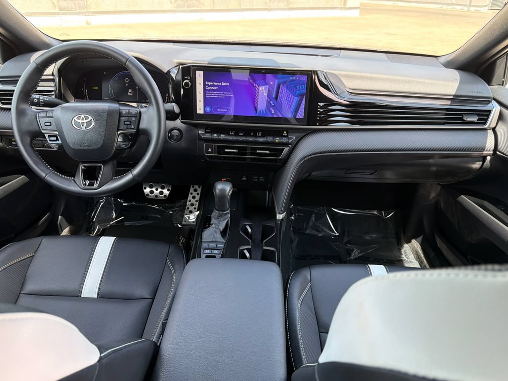 Used 2025 Toyota Camry SE w/ Multimedia Upgrade Package FWD image 15
