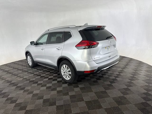Used 2017 Nissan Rogue SV AWD/4WD image 7