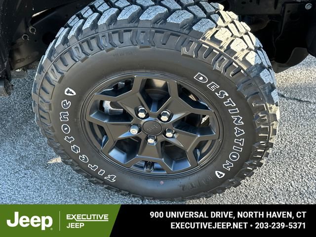 Used 2021 Jeep Gladiator Willys image 7