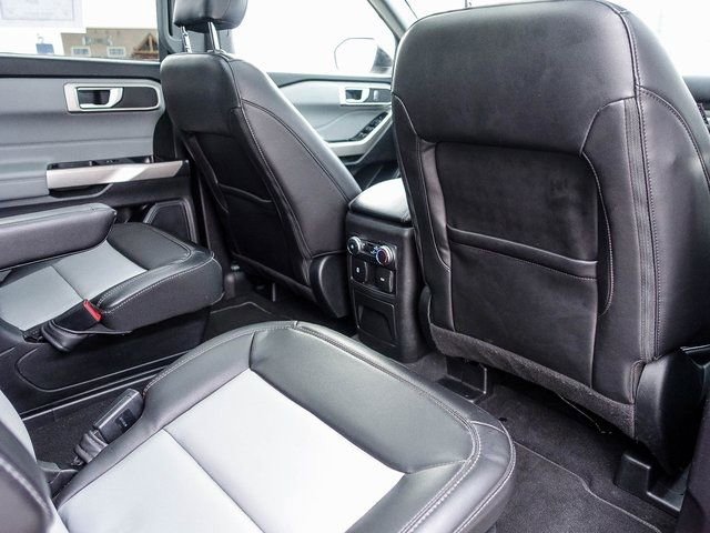Used 2022 Ford Explorer XLT w/ Equipment Group 202A image 26
