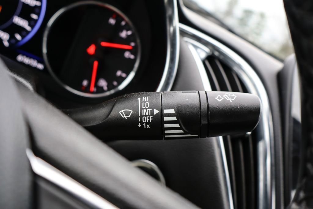 Used 2024 Chevrolet Malibu LT image 24