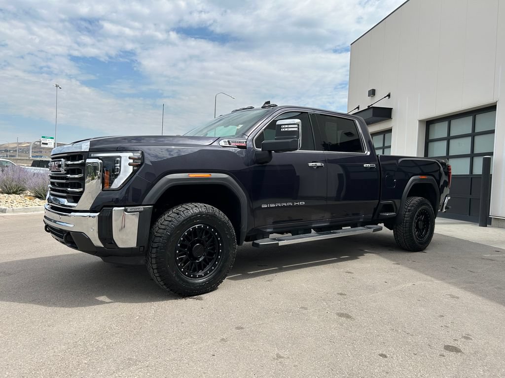 Used 2025 GMC Sierra 3500 SLT w/ SLT Premium Package AWD/4WD image 2