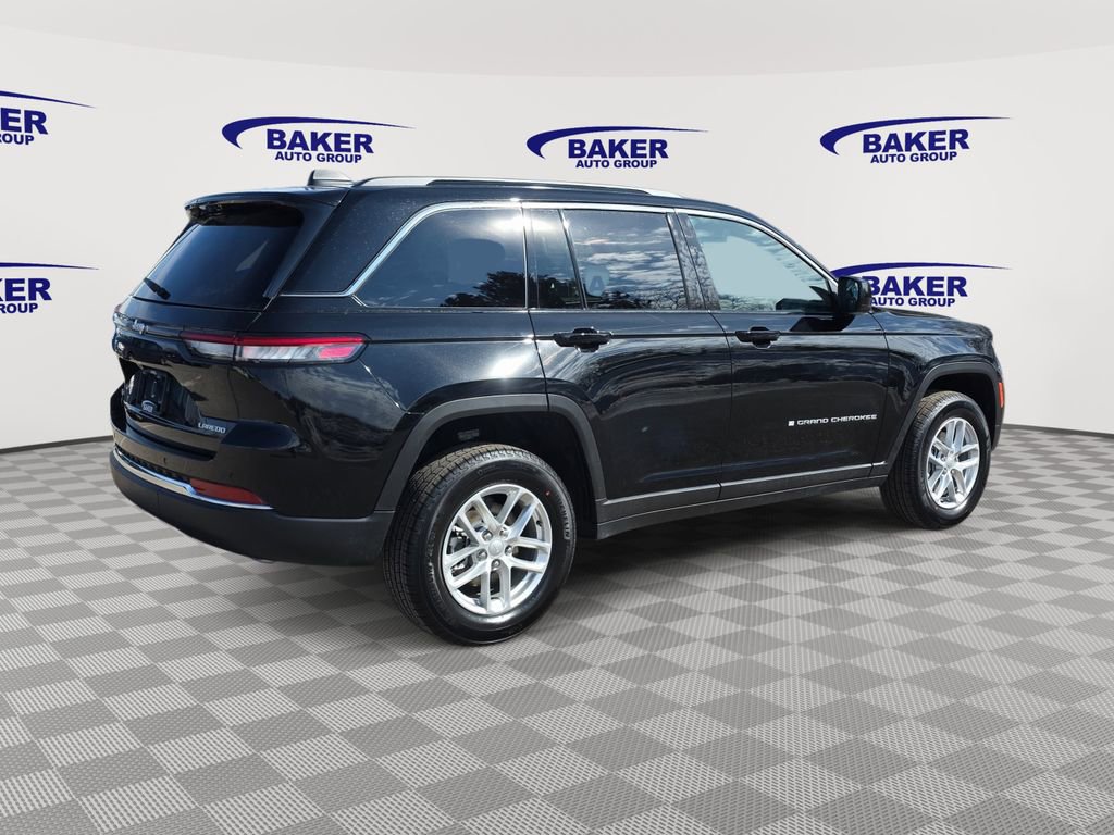 New 2026 Jeep Grand Cherokee Laredo X image 3