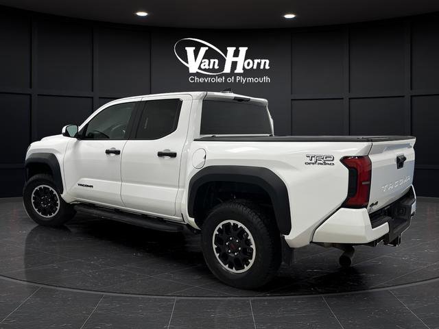 Used 2024 Toyota Tacoma TRD Off-Road image 3