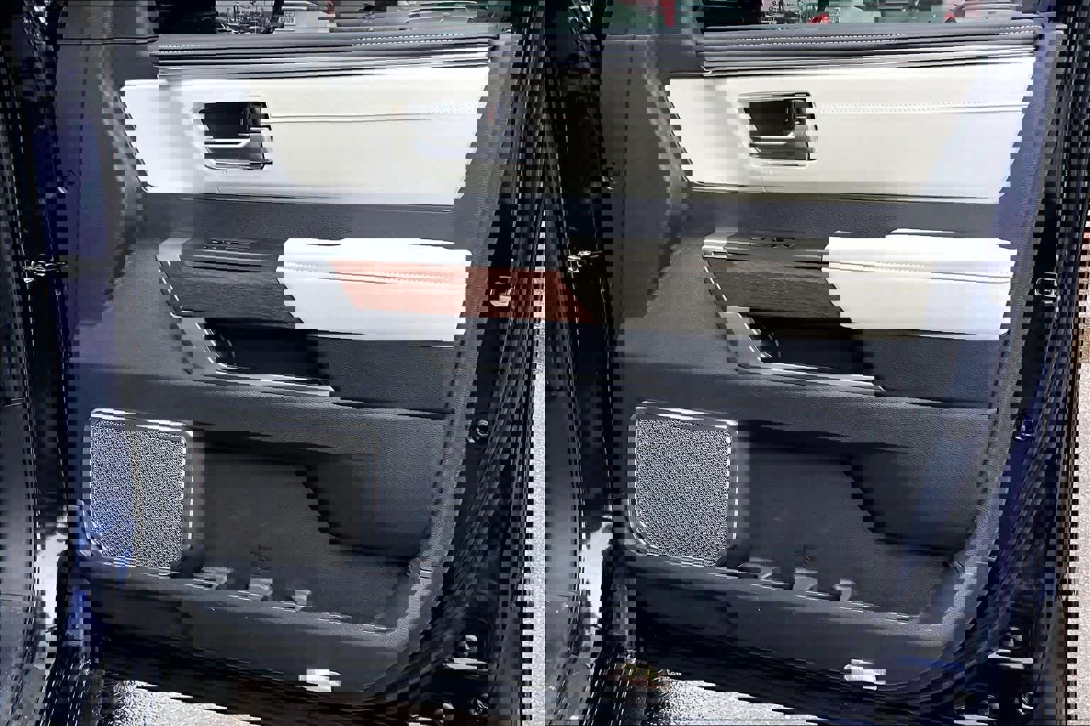 Certified 2024 Toyota Sequoia Capstone AWD/4WD image 23