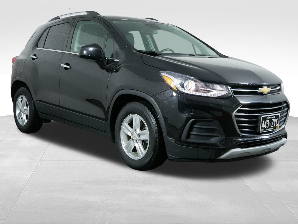 Used 2019 Chevrolet Trax LT w/ LT Convenience Package FWD image 2