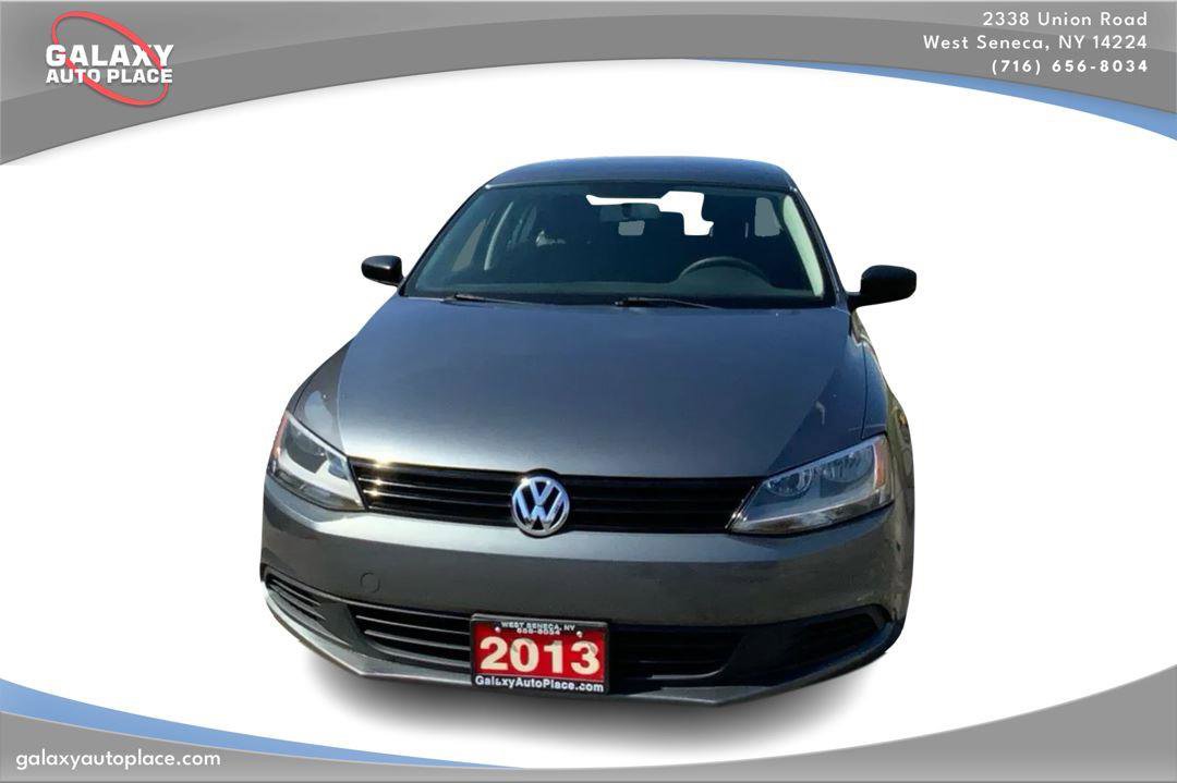 Used 2013 Volkswagen Jetta S image 2