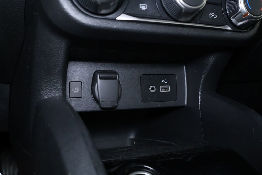 Used 2023 Nissan Versa SV image 26