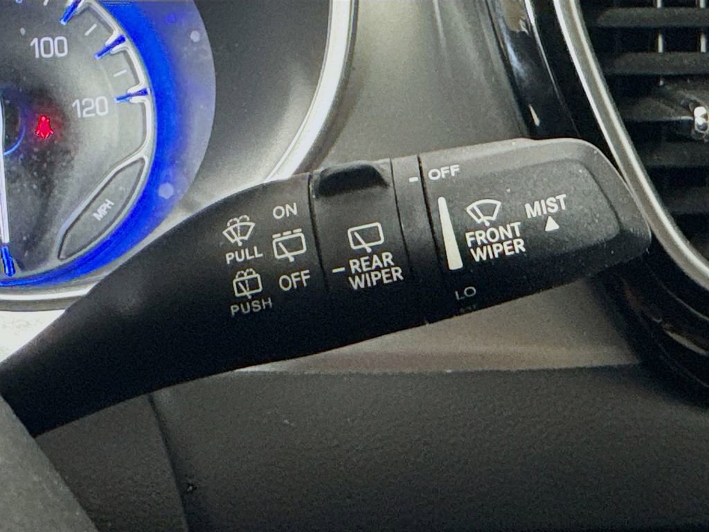 Used 2019 Chrysler Pacifica Touring Plus w/ Advanced Safetytec Group image 13