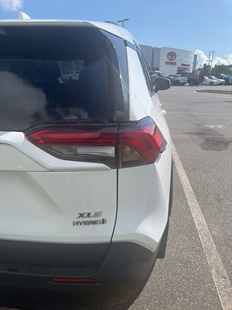 Used 2024 Toyota RAV4 XLE w/ Convenience Package AWD/4WD image 15