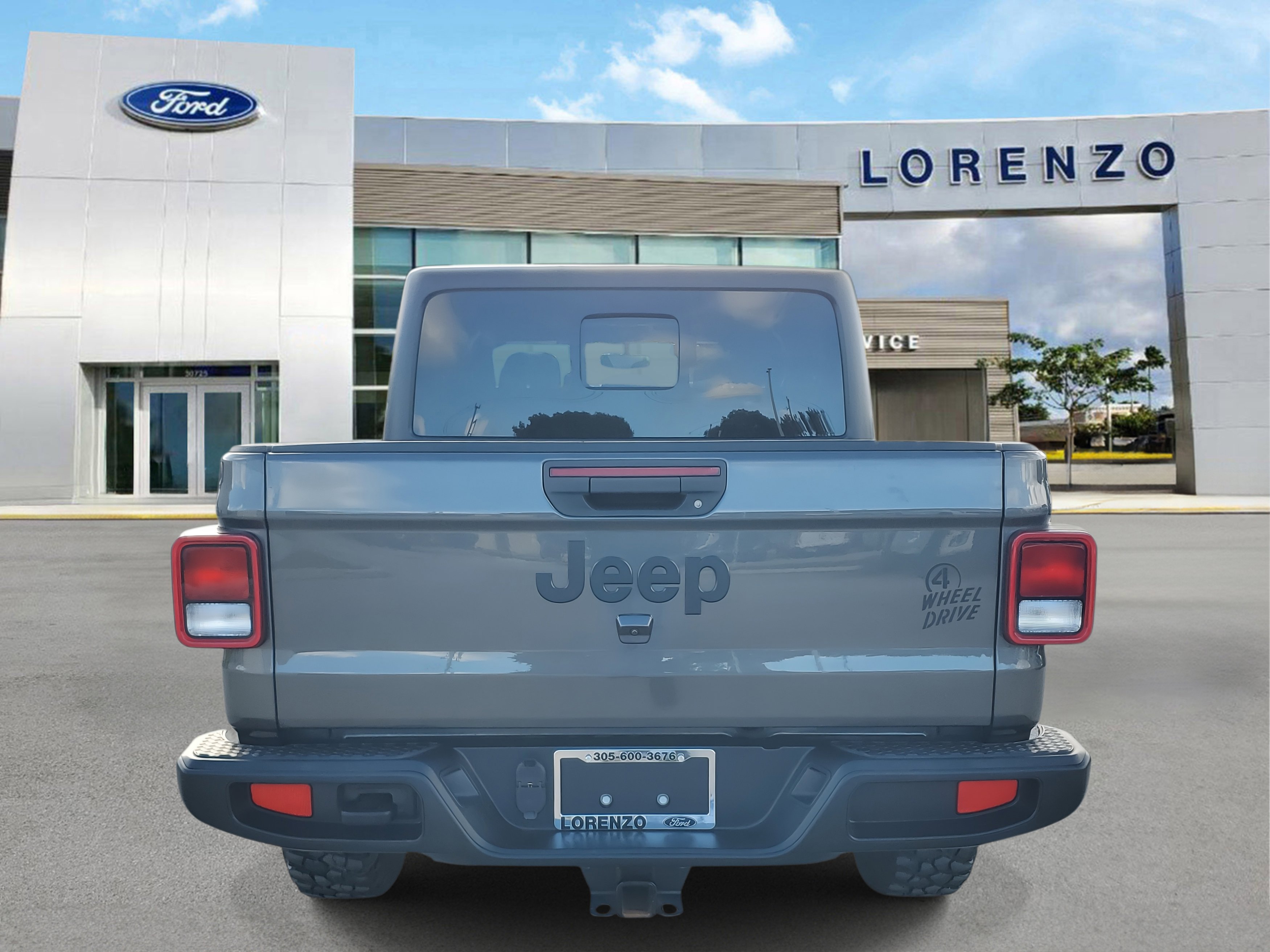 Used 2023 Jeep Gladiator Sport image 6