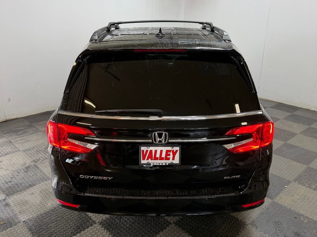 Used 2024 Honda Odyssey Elite image 8