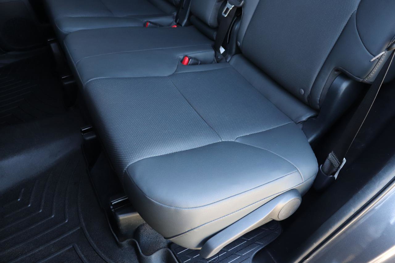 Used 2020 Lexus GX 460 Premium w/ Premium Package image 47