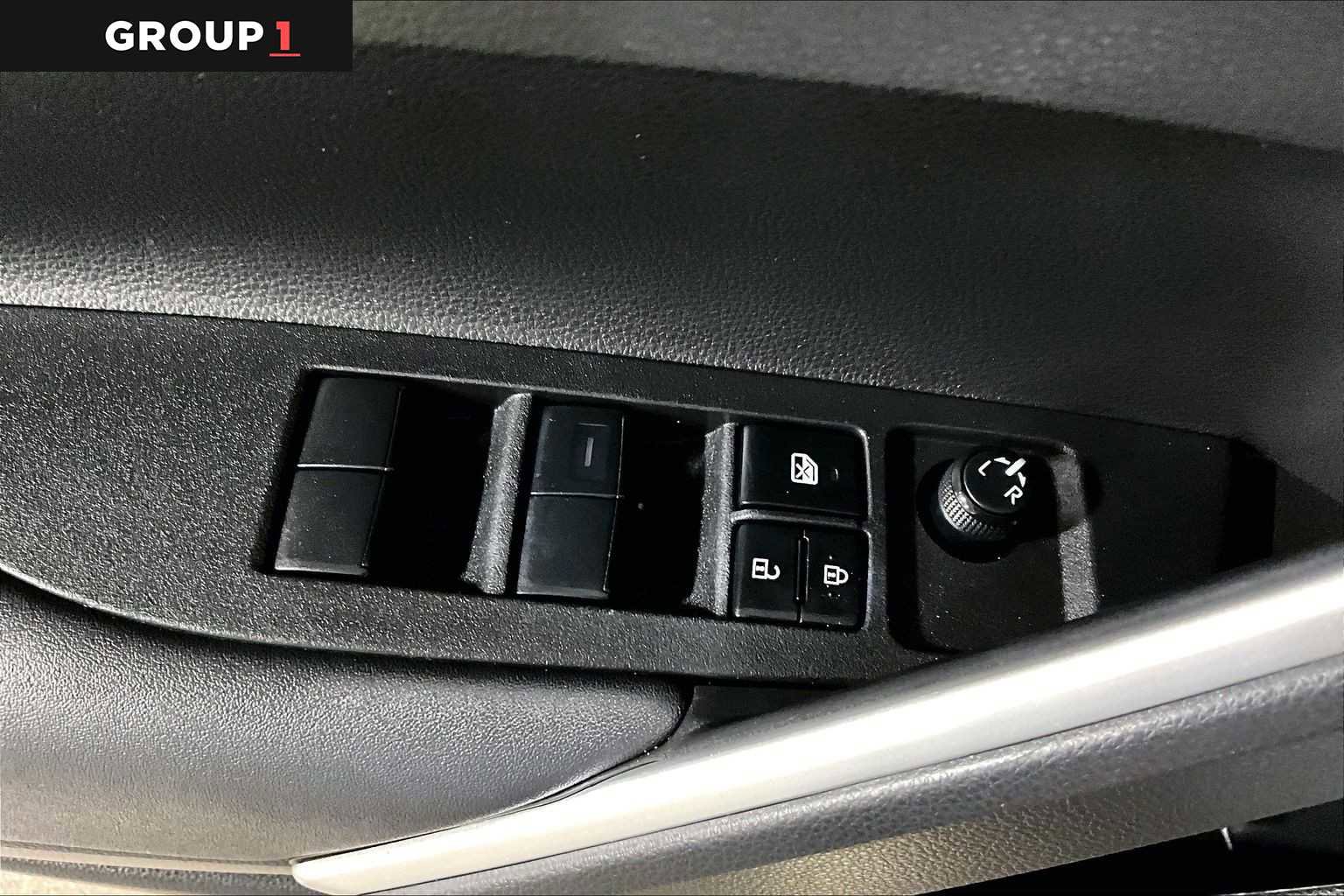 Used 2023 Toyota Corolla Cross LE w/ Moonroof Package AWD/4WD image 36
