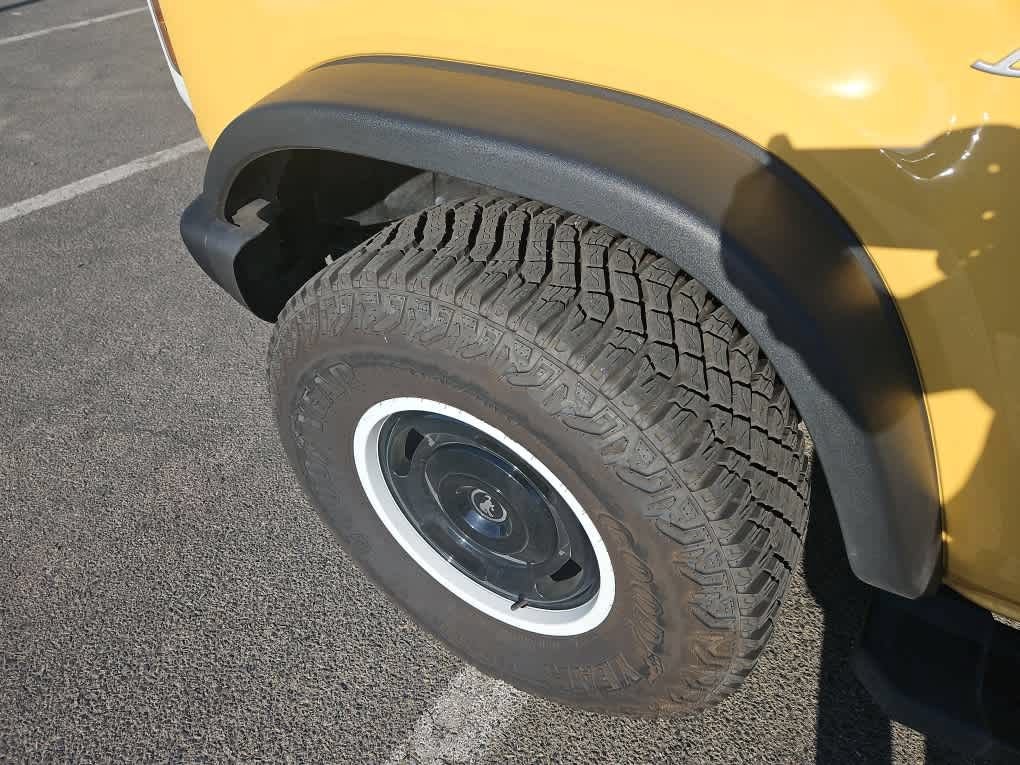 Used 2024 Ford Bronco Heritage Edition AWD/4WD image 3