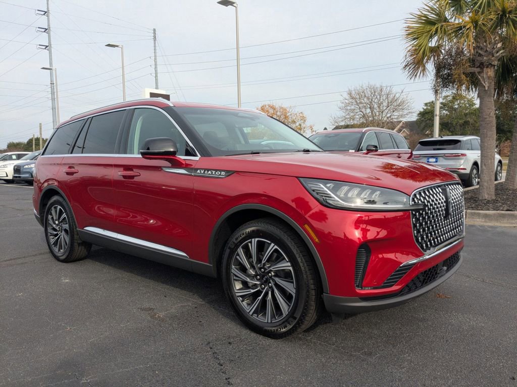 New 2025 Lincoln Aviator 2WD w/ Equipment Group 101A image 2