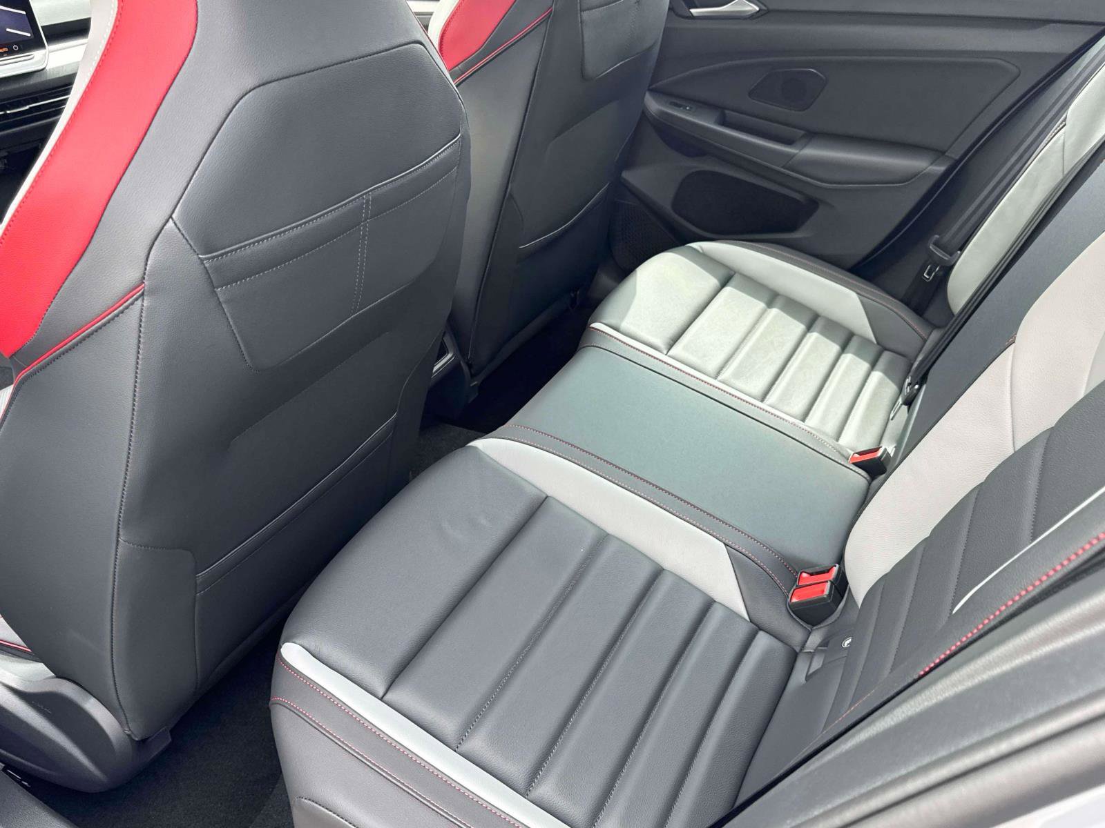 New 2025 Volkswagen GTI SE image 30