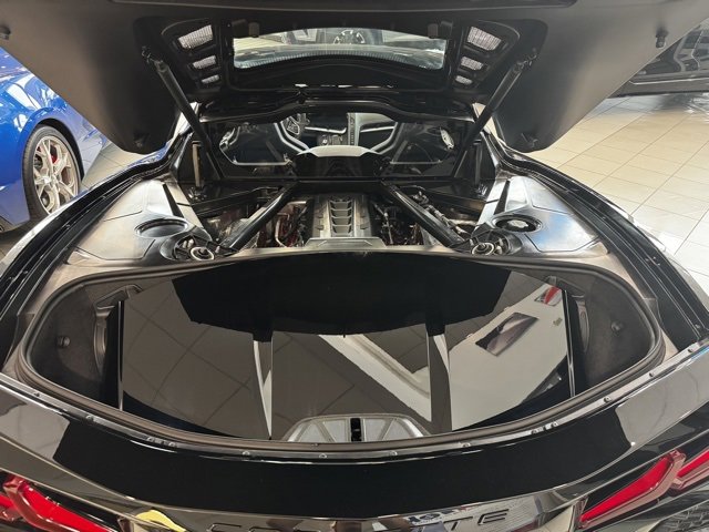 Used 2025 Chevrolet Corvette Stingray Coupe w/ 1LT image 33