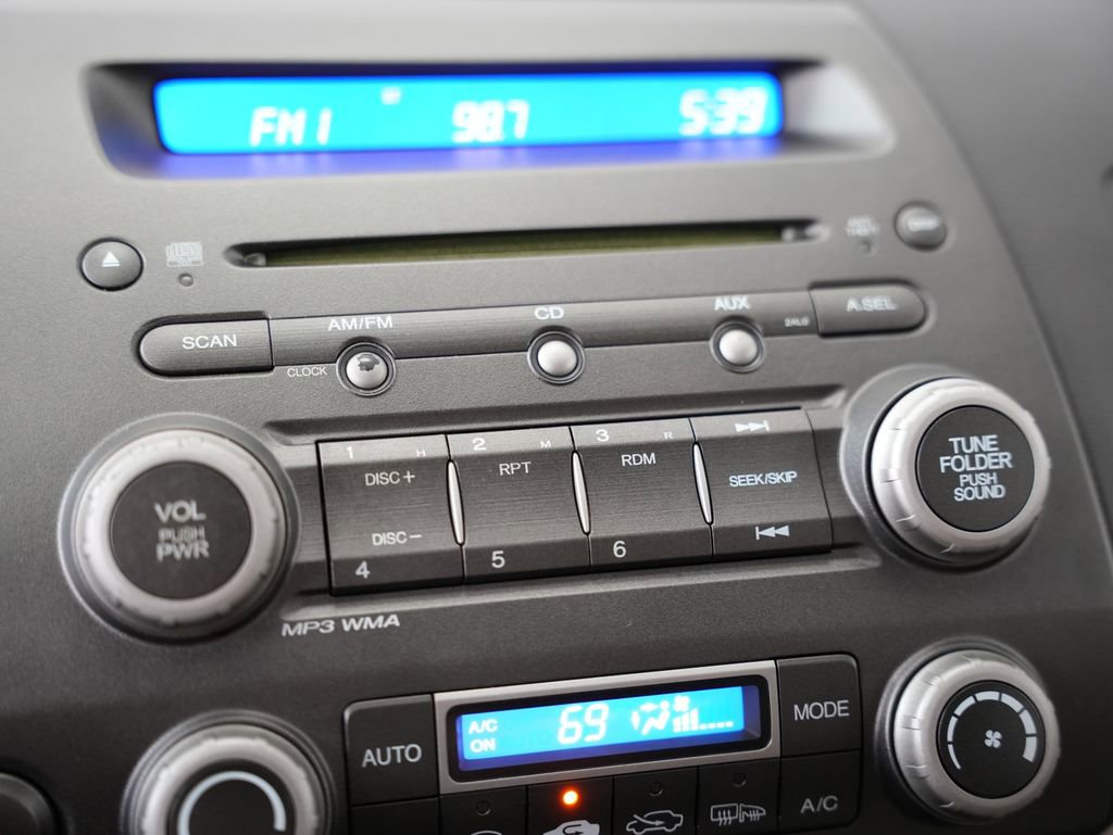 Used 2011 Honda Civic Hybrid Sedan image 22