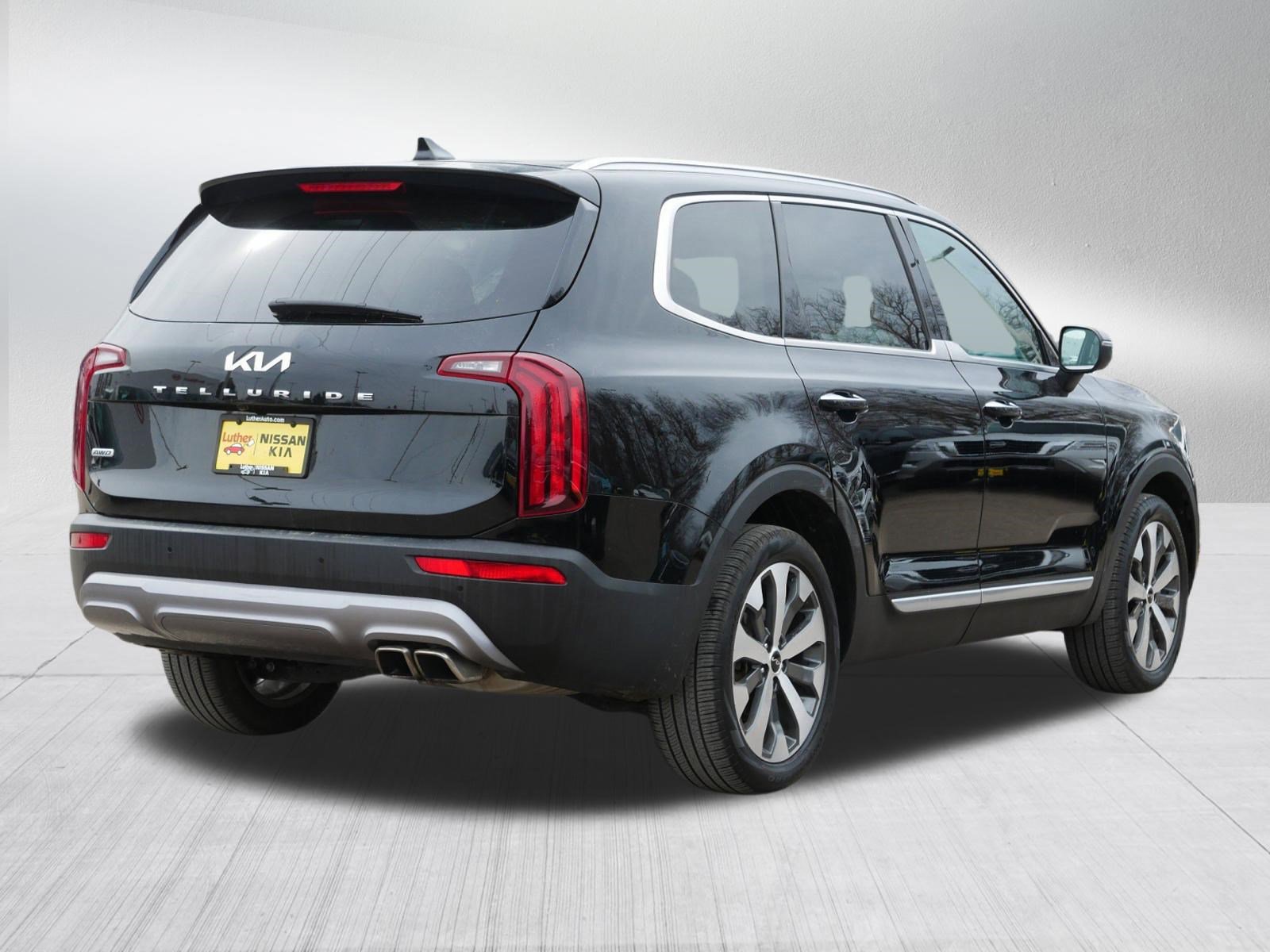 Certified 2022 Kia Telluride S image 7