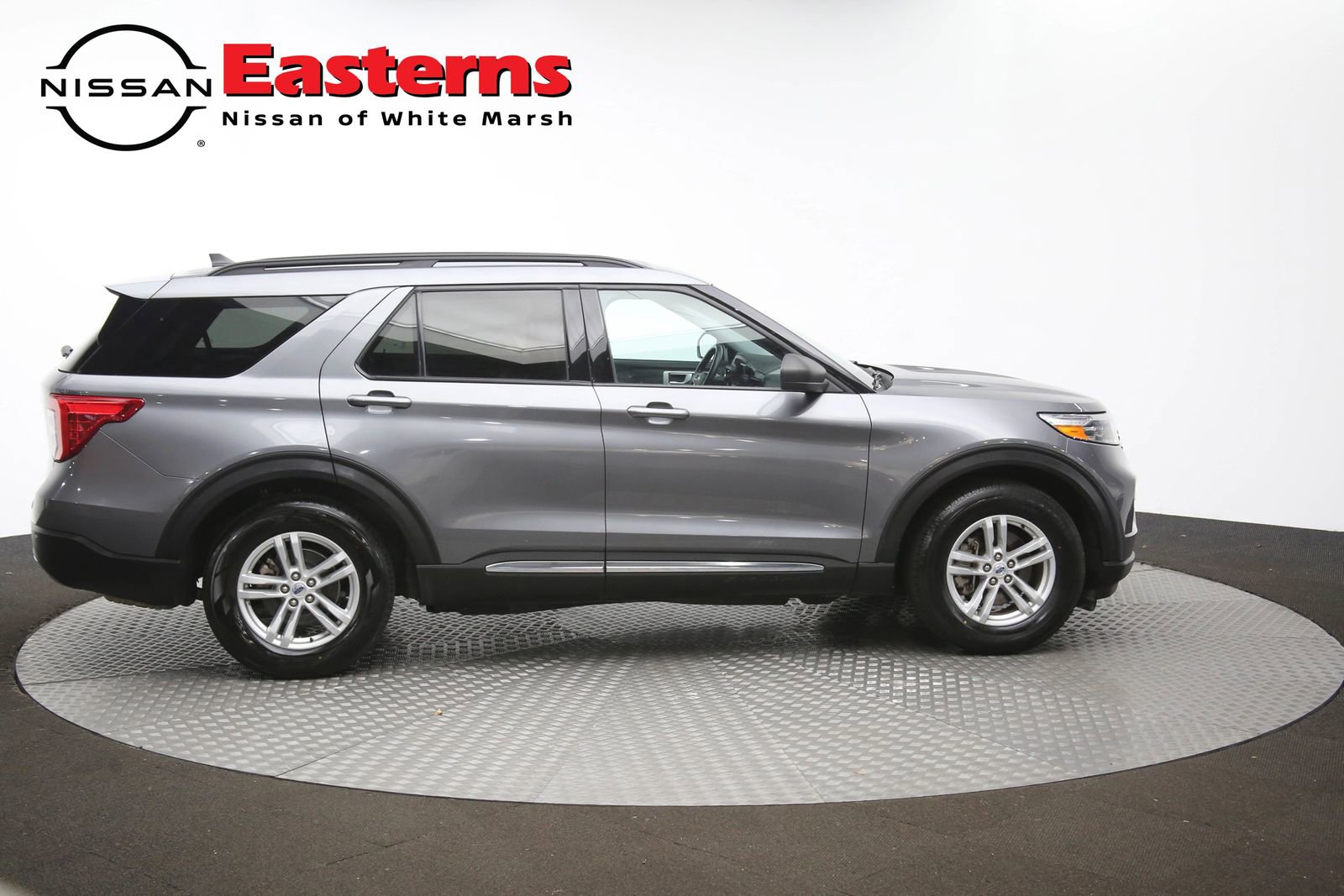 Used 2023 Ford Explorer XLT w/ Equipment Group 202A image 44