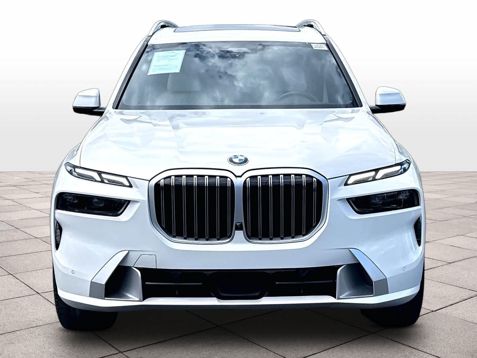 Used 2023 BMW X7 xDrive40i w/ Executive Package AWD/4WD image 2