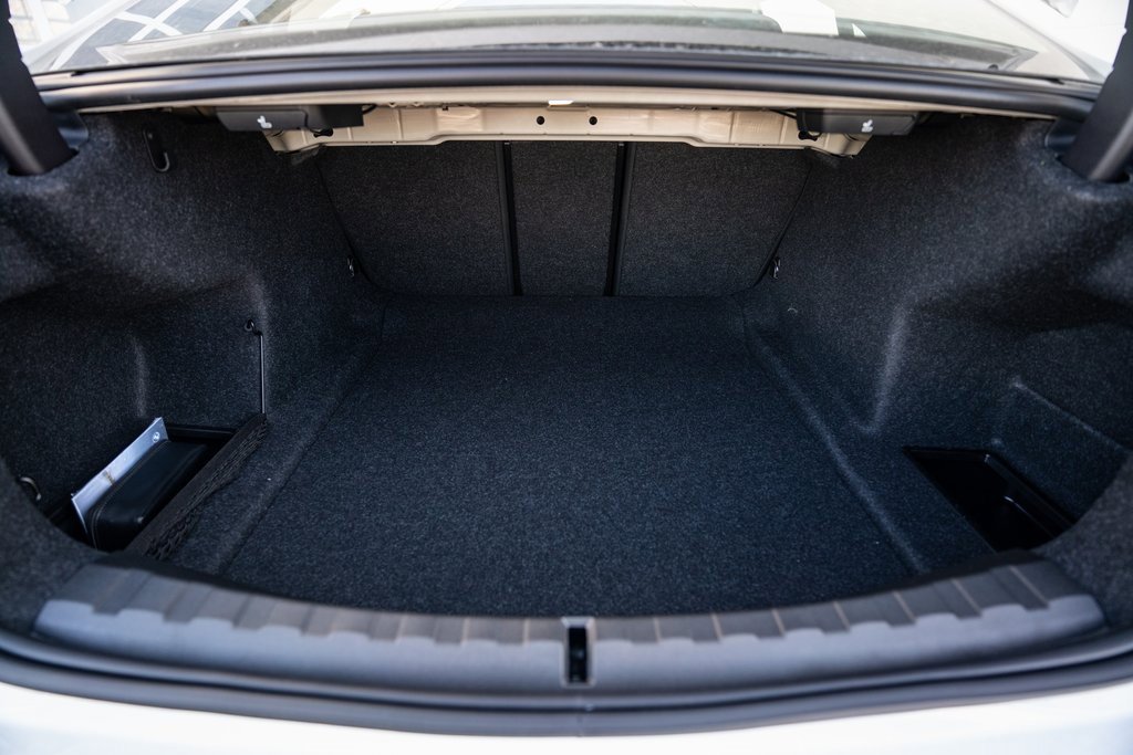 New 2026 BMW 330i xDrive Sedan w/ M Sport Package image 39