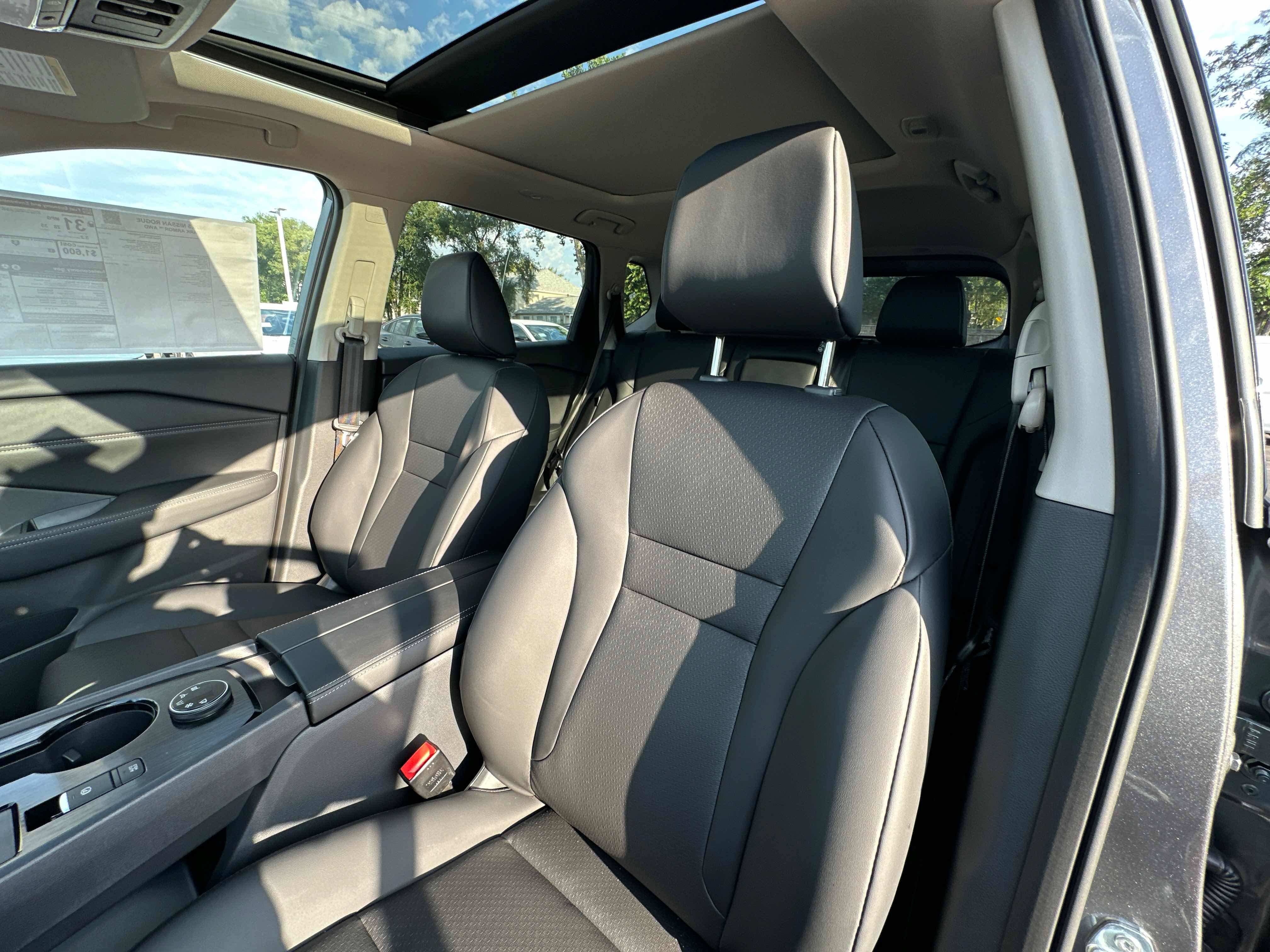 New 2026 Nissan Rogue Dark Armor AWD/4WD image 24