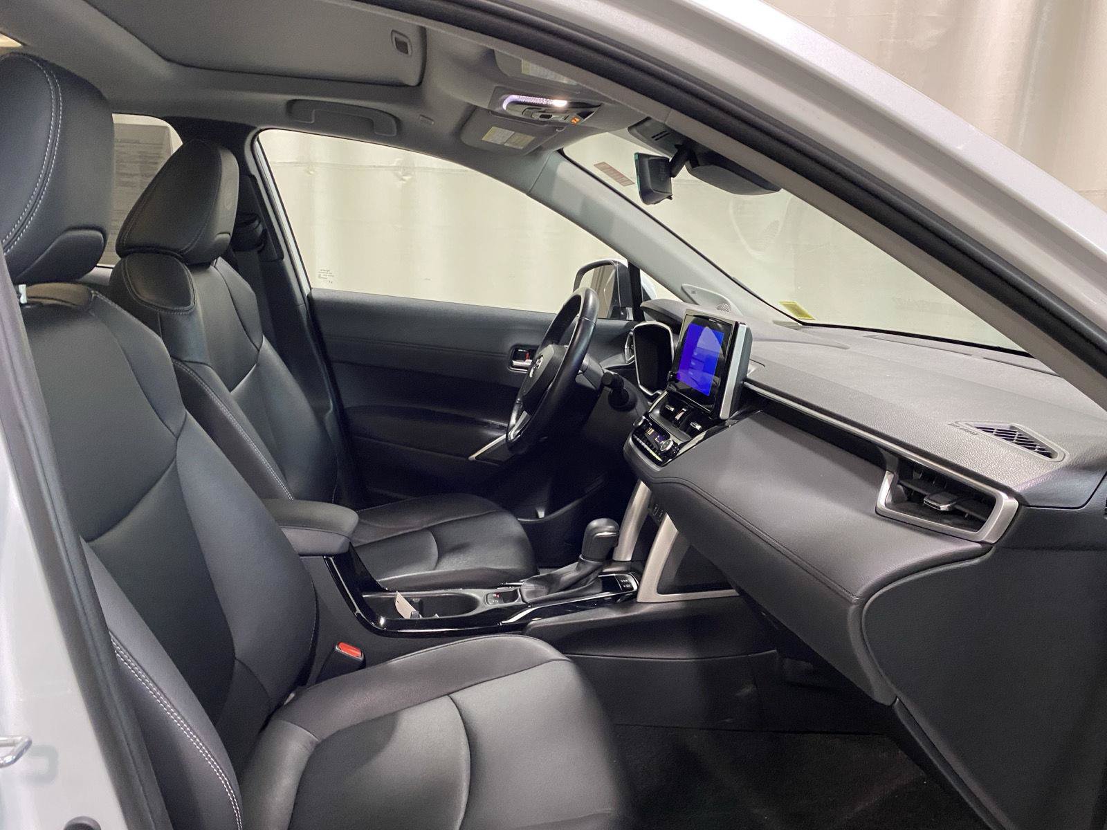 Certified 2024 Toyota Corolla Cross XLE w/ Convenience Package AWD/4WD image 11