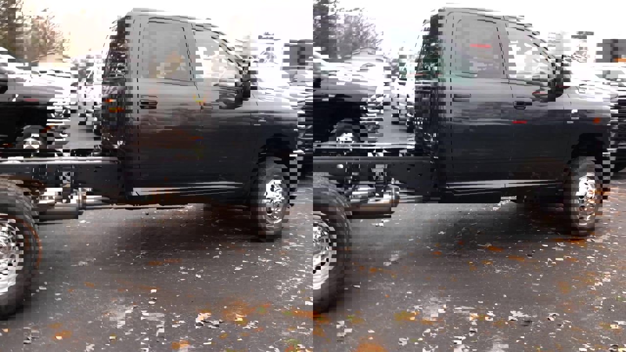 New 2026 RAM 3500 Tradesman w/ Chrome Appearance Group image 8