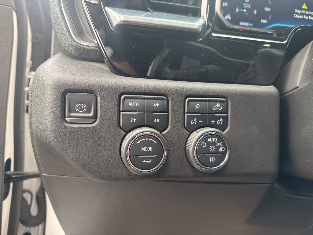 Certified 2022 Chevrolet Silverado 1500 High Country w/ Z71 Off-Road Package AWD/4WD image 28