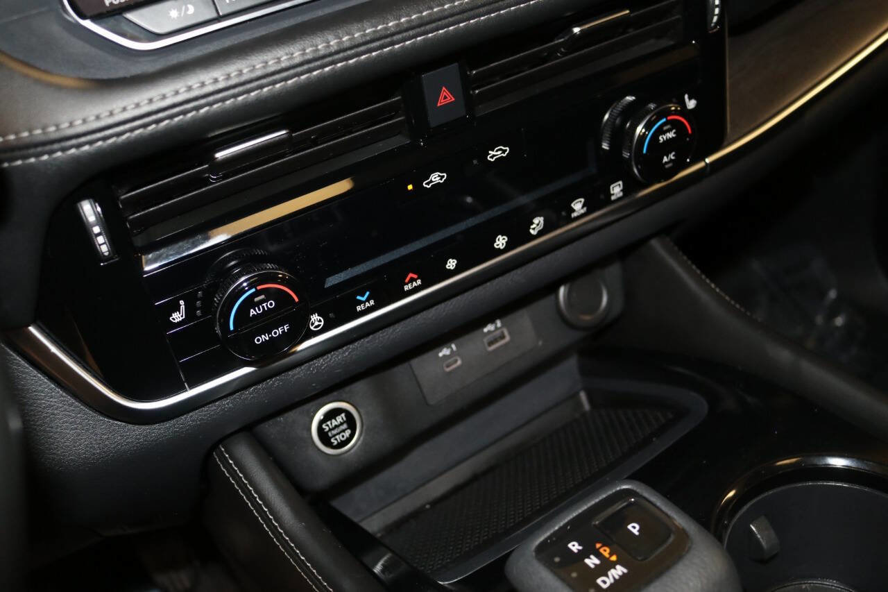 Used 2021 Nissan Rogue SL image 35