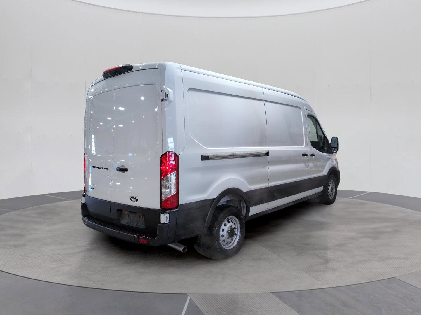 New 2026 Ford Transit 250 148 Medium Roof Extended AWD image 5