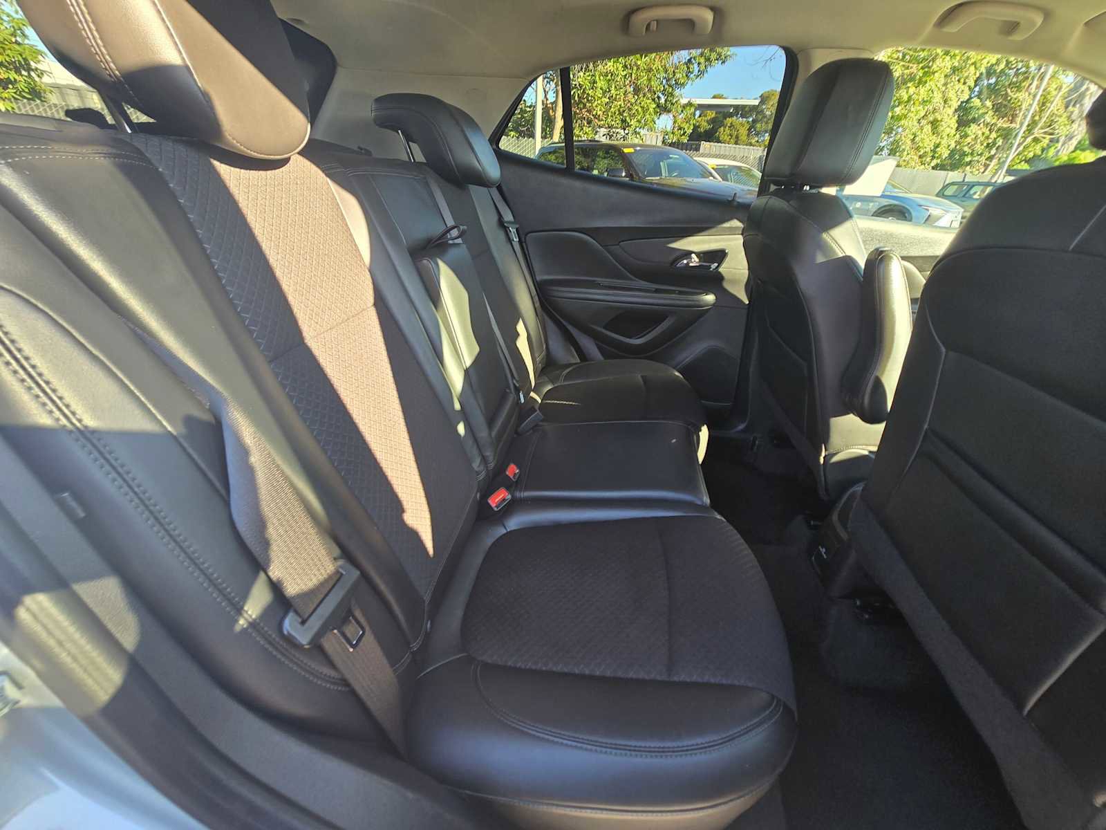 Used 2022 Buick Encore Preferred w/ Safety Package image 14