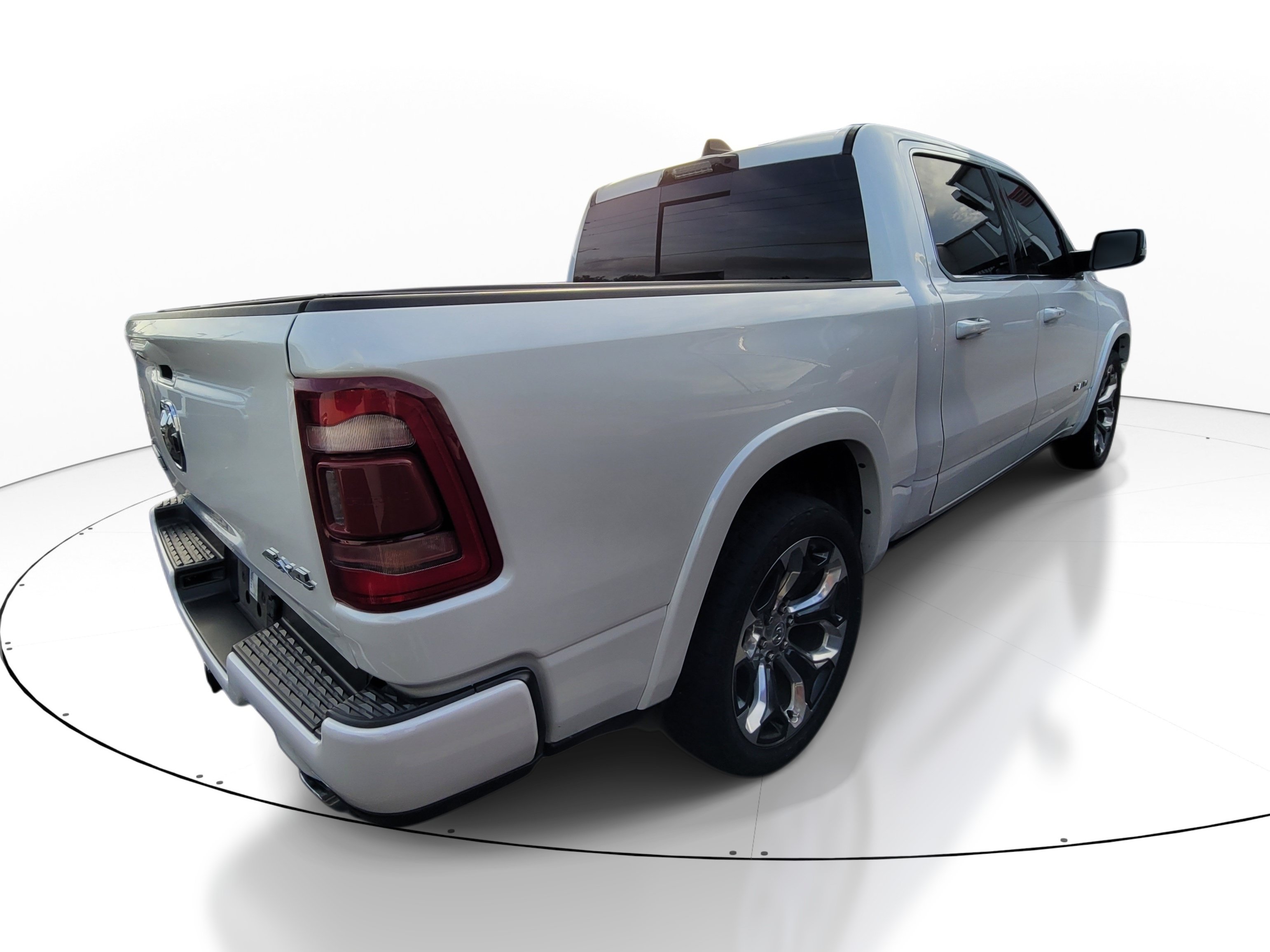 Used 2023 RAM 1500 Limited AWD/4WD image 4